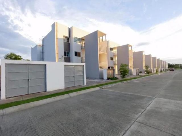VENTA DE CASA EN AZUL PENINSULA PUERTO VALLARTA JALISCO
