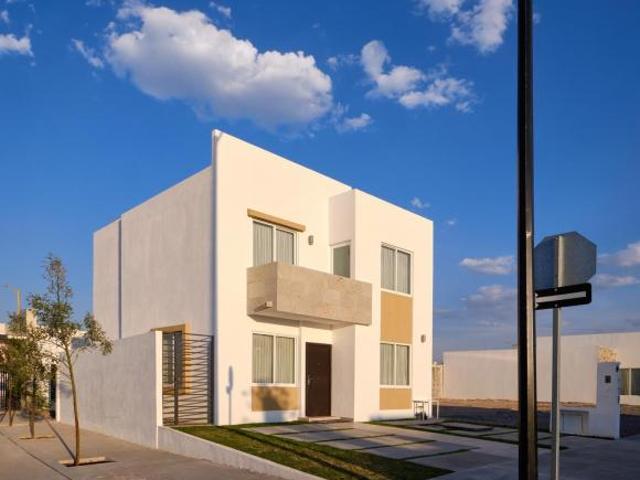 VENTA DE CASA EN AZURA RESIDENCIAL MODELO BRUN PLUS AL NORTE DE LA CIUDAD KA