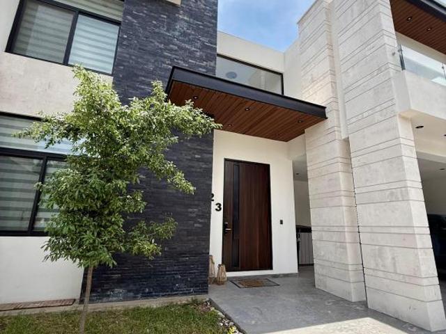 Venta de Casa en Alcázar Residencial