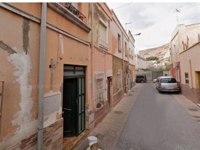 Venta de casa en Almería