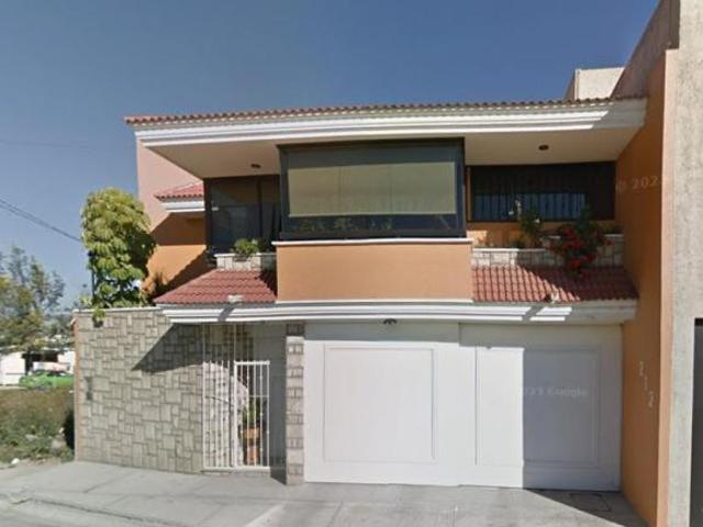 VENTA DE CASA EN AQUILES SERDAN PUEBLA