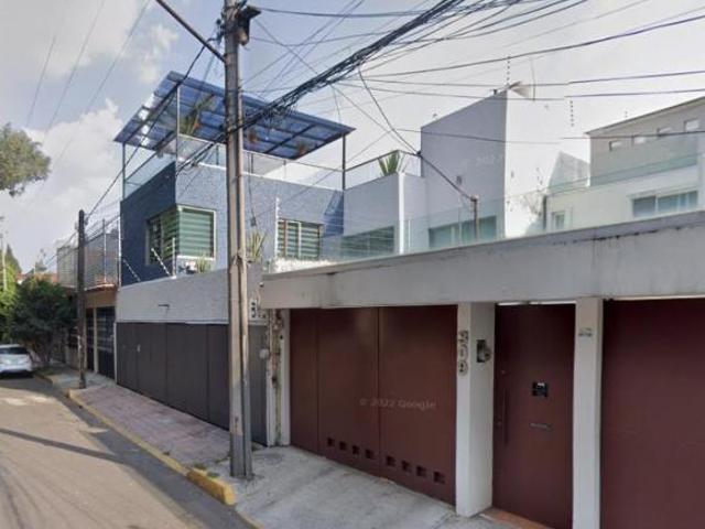 VENTA DE CASA EN ARCOS PONIENTE