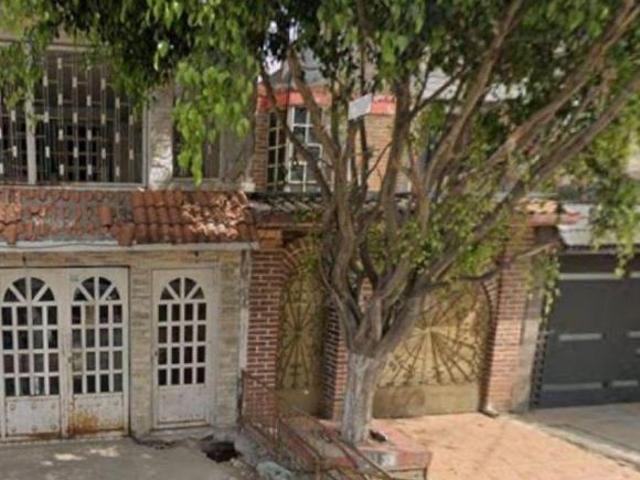 VENTA DE CASA EN ARBOLEDAS DE ARAGON, ECATEPEC DE MORELOS, ESTADO DE MEXICO