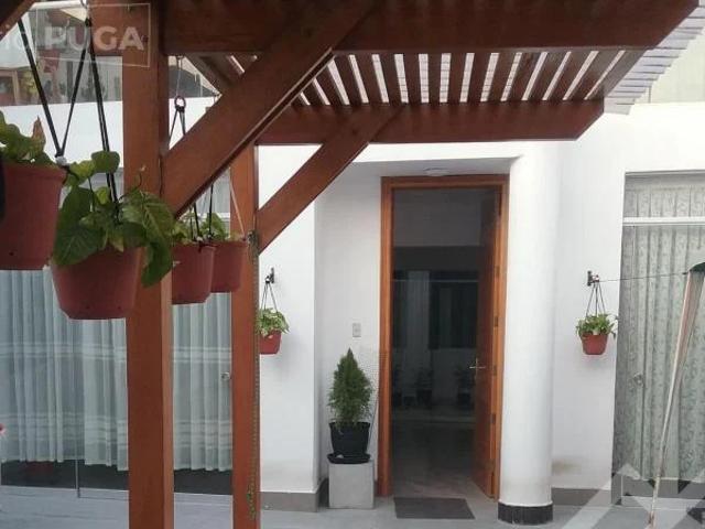 Venta de casa en asociacion los suspiros lurin