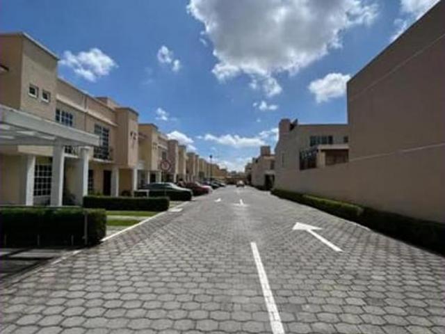 VENTA DE CASA EN BARRIO DE TLACOPA TOLUCA EDOMEX