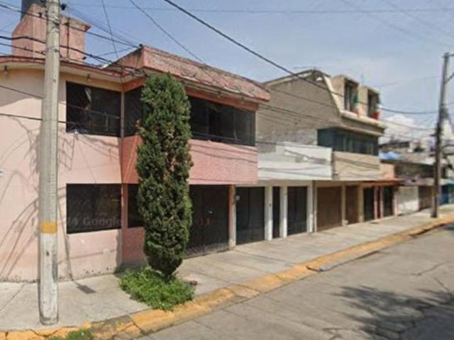 VENTA DE CASA EN BOSQUES DE ARAGON NEZAHUALCOYOTL MEX