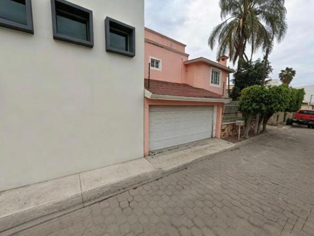 VENTA DE CASA EN BOSQUES DEL ACUEDUCTO SANTIAGO DE QUERETARO QUERETARO