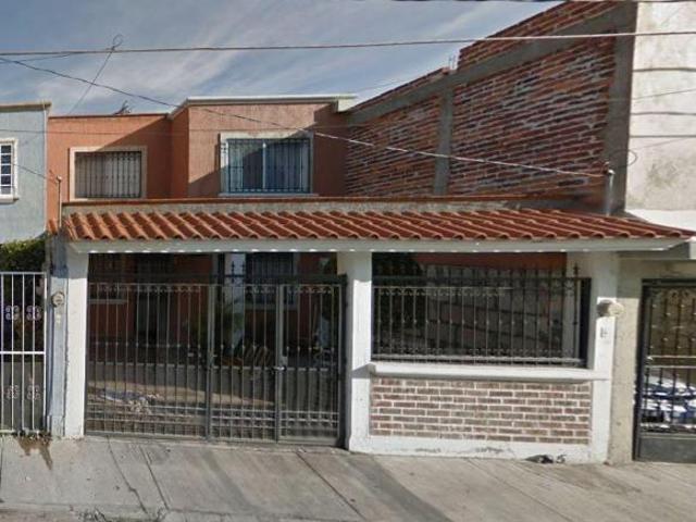VENTA DE CASA EN BOSQIUES DE LA ALAMEDA, CELAYA, GUANAJUATO