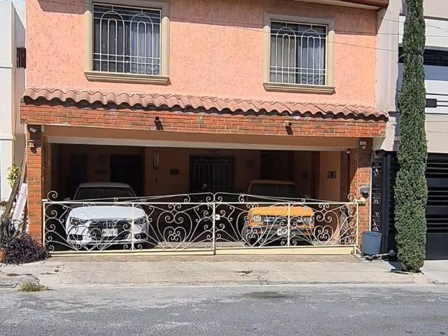 Venta de Casa en Cumbres Santa Clara