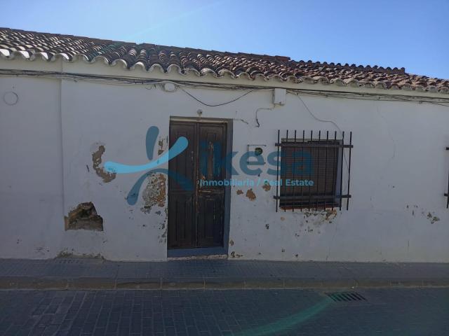Venta de Casa en Calañas, Huelva. Activo inmobiliario Sin Posesión, No se puede visitar
