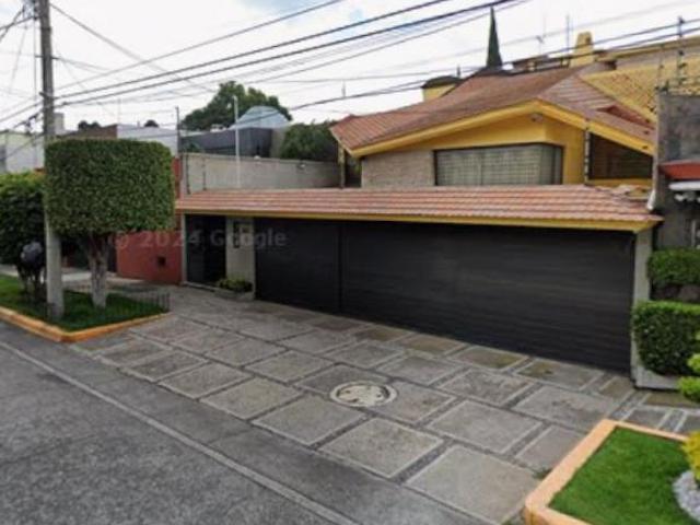 VENTA DE CASA EN CALLE BASCO DE QUIROGA COL CD SATELITE EDOMEX