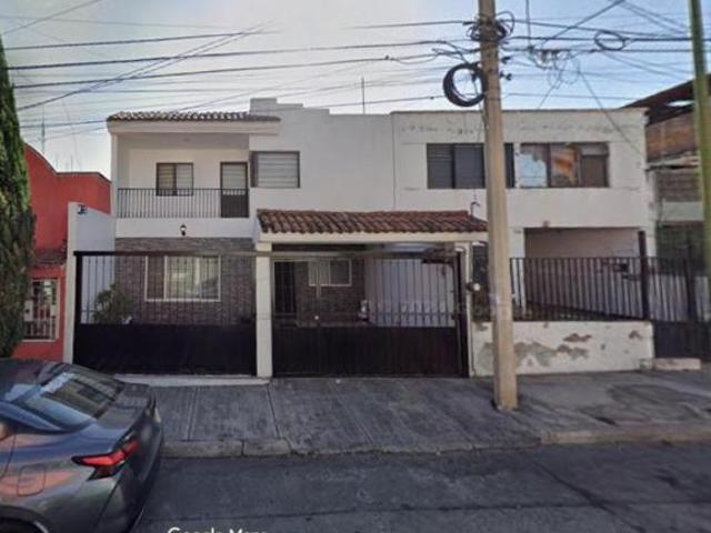 VENTA DE CASA EN CALLE BILBAO, COL SANTA MONICA, GUADALAJARA JALISCO