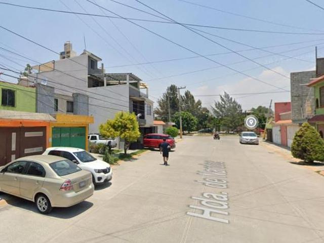 VENTA DE CASA EN CALLE HACIENDA DE NARDOS, HACIENDA REAL DE TULTEPEC, EDO. MÉXICO