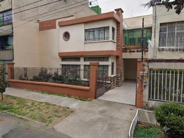 VENTA DE CASA EN CALLE LA QUEMADA NARVARTE ORIENTE CDMX