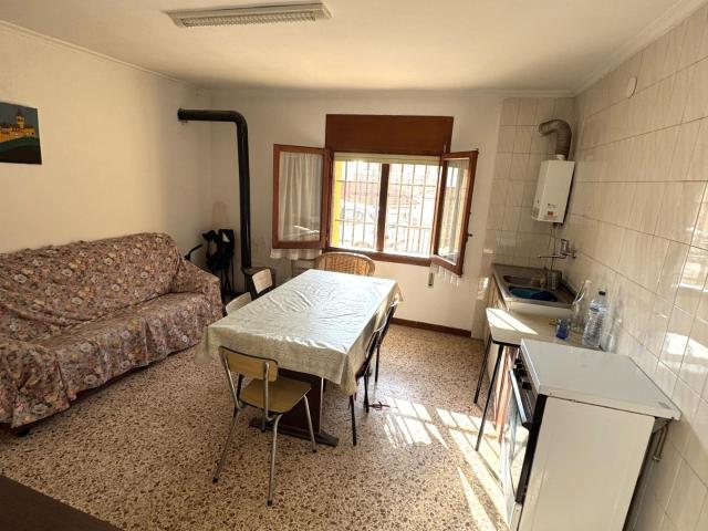 Venta de casa en Calle Ramon y Cajal 52 más huerto de 1.810m en Quinto de Ebro