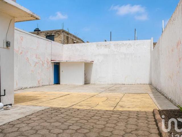 VENTA DE CASA EN CALLE TULIPAN, COL. JARDINES DEL TEPEYAC. ECATEPEC DE MORELOS