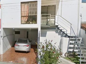 VENTA DE CASA EN CALLE VIRGEN LA CALMA ZAPOPAN JALISCO