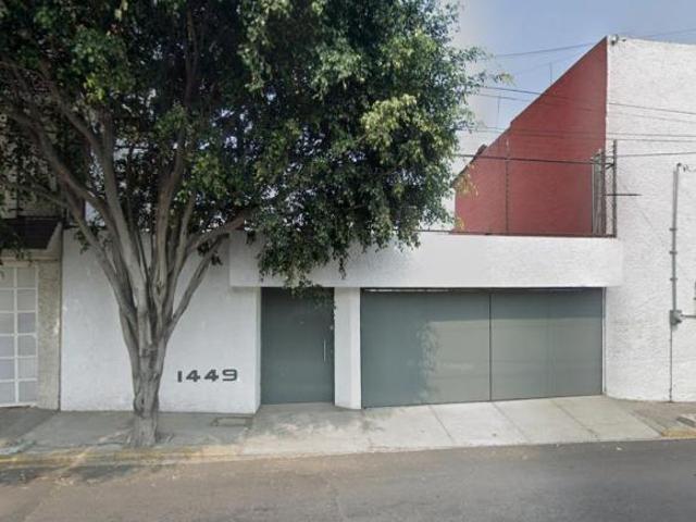 Venta de casa en Calzada de las Aguilas Alvaro Obregon CDMX