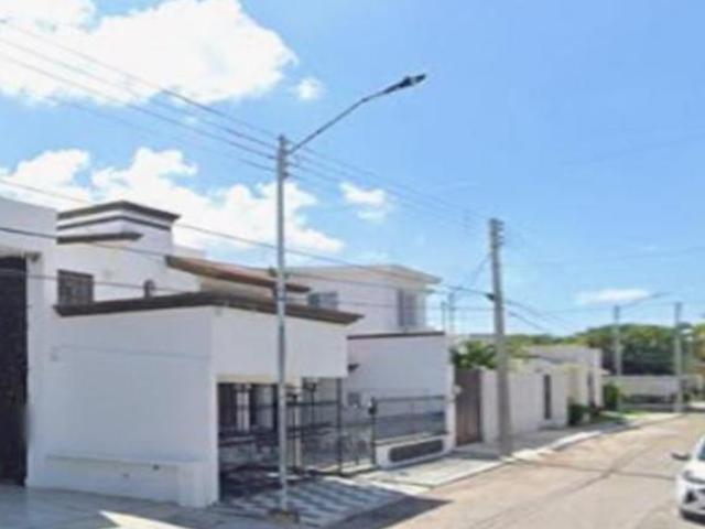 VENTA DE CASA EN CAMPECHE SAN FRANCISCO DE CAMPECHE, COL. FRACCIORAMA 2000, AV. 2000