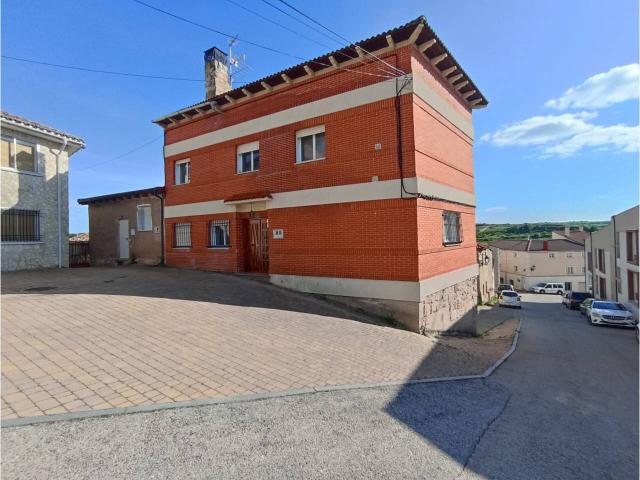 Venta de Casa en Cardeñadijo