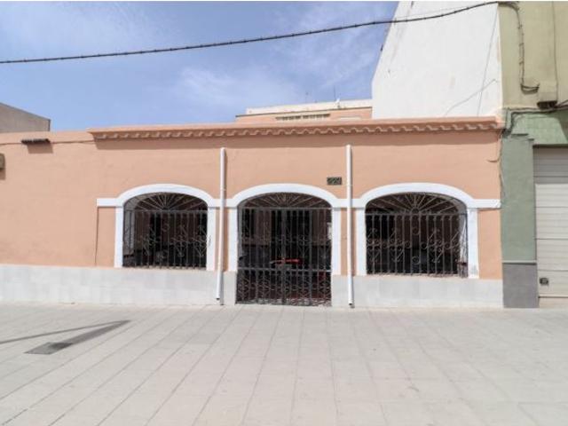 Venta de casa en Carretera Ronda