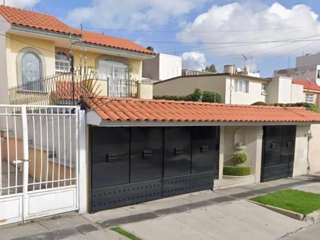 Venta de casa en Cdad Satelite, Naucalpan de Juarez Mex