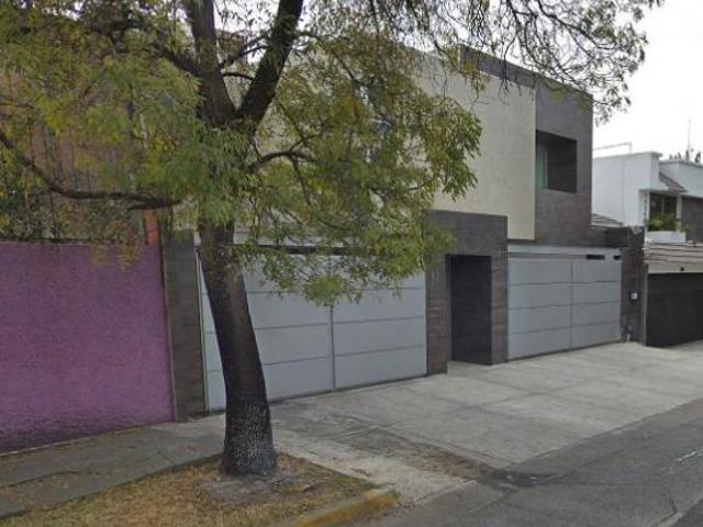 VENTA DE CASA EN CIRCUITO INGENIEROS SATELITE