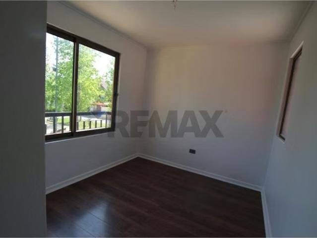 Venta de casa en ciudad satélite maipú | 5 dormitorios por 7100.00 en Maipú