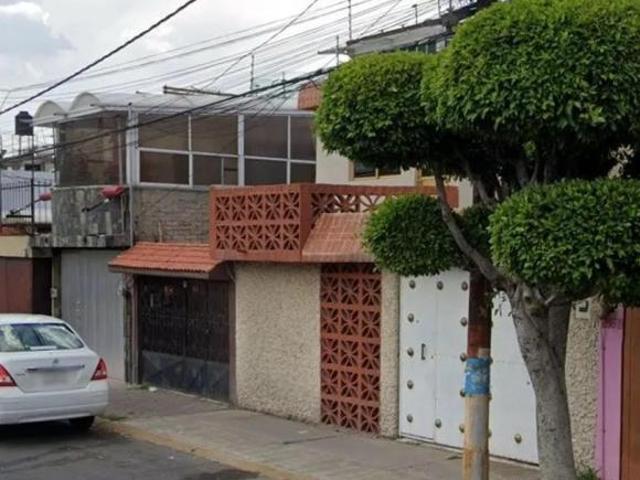 VENTA DE CASA EN COL BOSQUES DE ARAGON CD NEZAHUALCOYOTL ESTADO DE MEXICO