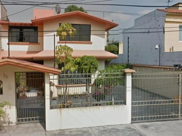 VENTA DE CASA EN Col. Las Arboledas, Atizapán de Zaragoza. Edo de Mex