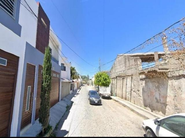 VENTA DE CASA EN COL. LINDAVISTA, TEPIC, NAYARIT SG