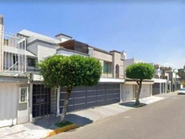 VENTA DE CASA EN COL. PASEOS DE TAXQUEÑA COYOACAN