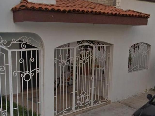 VENTA DE CASA EN COLONIA 15 DE MAYO EN TEPIC NAYARIT