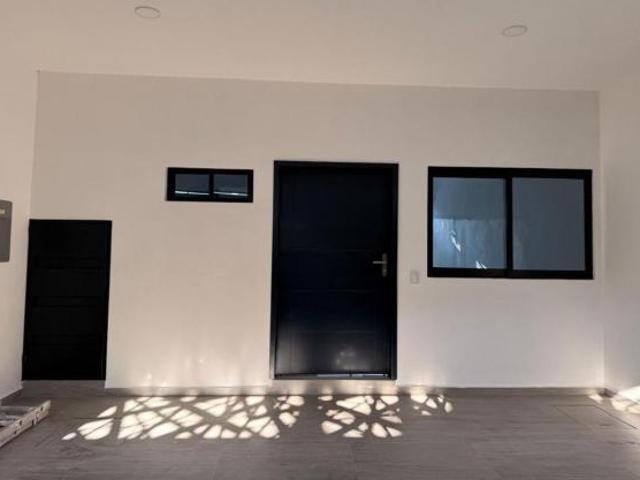 VENTA DE CASA EN COLONIA COLESQUIZAN, TUXTLA GUTIERREZ
