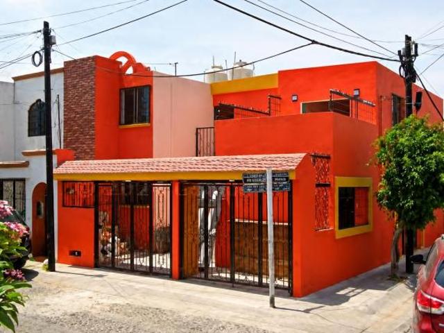 Venta de casa en Colonia Camichines en San Pedro Tlaquepaque Jalisco
