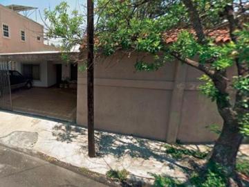 VENTA DE CASA EN COLONIA ANAHUAC, SAN NICOLAS DE LOS GARZA, NUEVO LEON