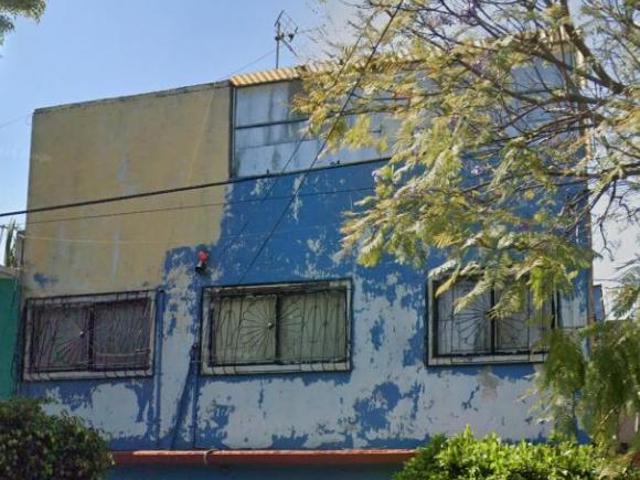 VENTA DE CASA EN COLONIA AGRICOLA ORIENTAL, IZTACALCO, CIUDAD DE MÉXICO