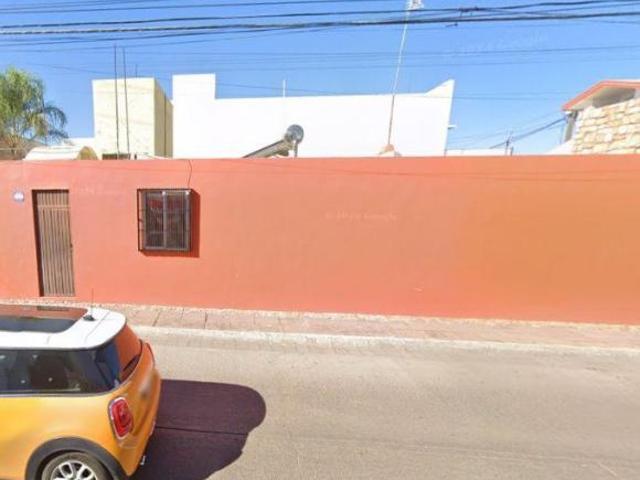 VENTA DE CASA EN COLONIA BOSQUES DEL PRADO NORTE AGUASCALIENTES