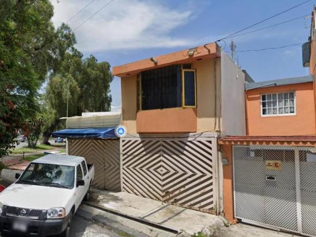 VENTA DE CASA EN COLONIA ENSUEÑOS CUAUTITLÁN IZCALLI EDOMEX