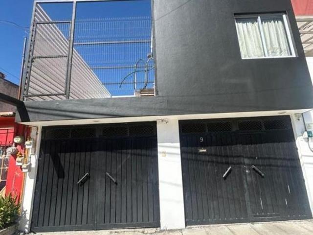 VENTA DE CASA EN COLONIA LA PAZ PARA INVERSIÓN RENTAS HABITACIONES – 6 RECÁMARAS CON BAÑO PROPIO C/U