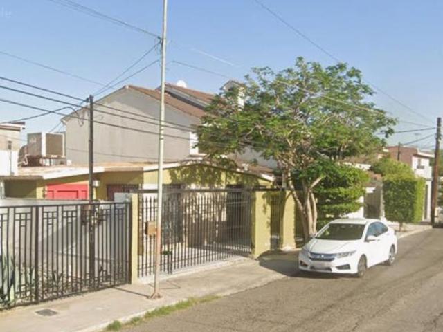 VENTA DE CASA EN COLONIA LAS FUENTES EN BAJA CALIFORNIA