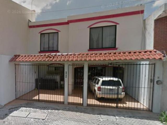 VENTA DE CASA EN COLONIA LAS PLAZAS, IRAPUATO, GUANAJUATO