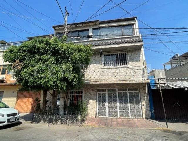 VENTA DE CASA EN COLONIA METROPOLITANA 1ERA SECCION