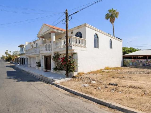 VENTA DE CASA EN COLONIA SANTA MARIA, MEXICALI, BAJA CALIFORNIA