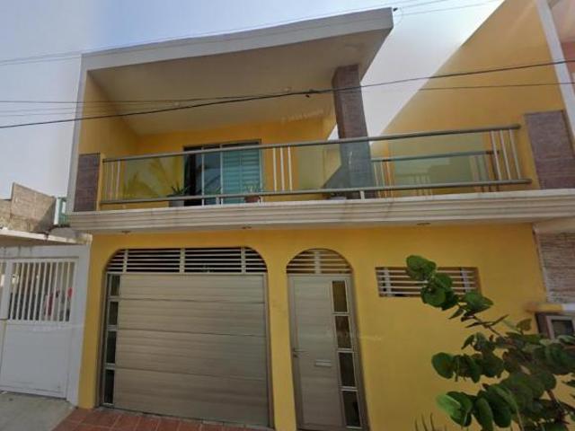 VENTA DE CASA EN COLONIA PARAISO, COATZACOALCOS, VERACRUZ