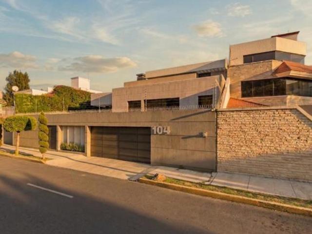 VENTA DE CASA EN COLONIA PASEOS DE TAXQUEÑA EN COYOACAN CIUDAD DE MEXICO