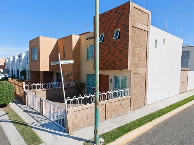 VENTA DE CASA EN COLONIA PUERTA BLANCA EN MORELIA MICHOACAN