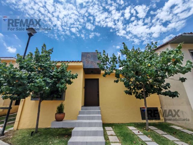 Venta de casa en cond. fraccionamiento, Jiuteperc, Mor. Clave 5818