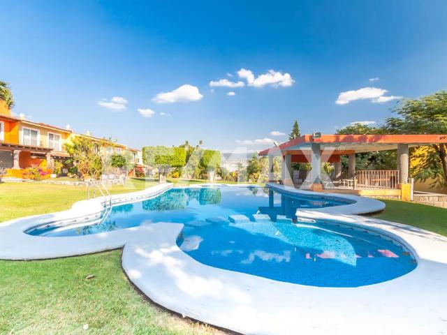 Venta de casa en condominio, Burgos Bugambilias, Temixco, Mor. Clave 3501