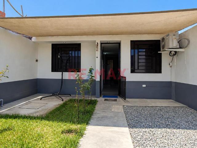 Venta De Casa En Condominio Grocio Prado Con Estacionamiento